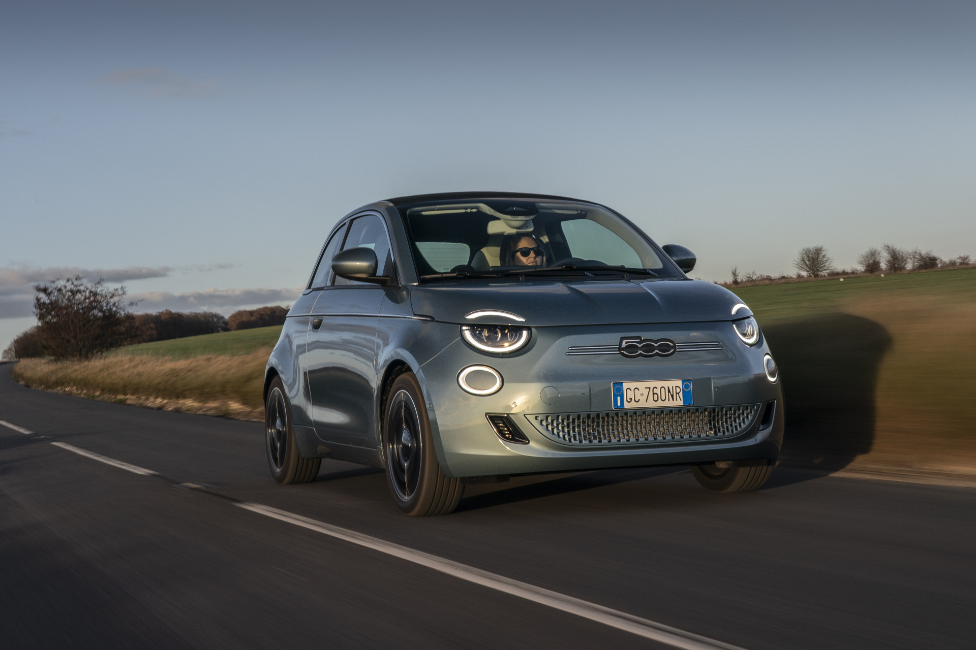 Fiat 500 store electric convertible